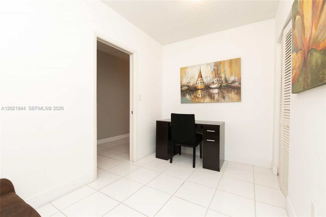 8855 Collins Ave, Unit 6F, Surfside, FL 33154 Photo