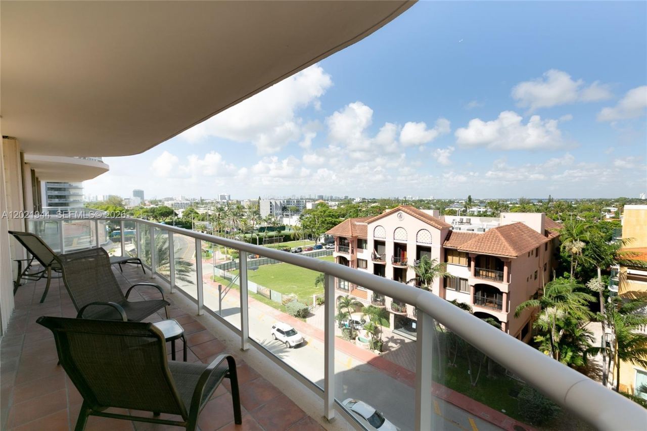 8855 Collins Ave, Unit 6F, Surfside, FL 33154 Photo