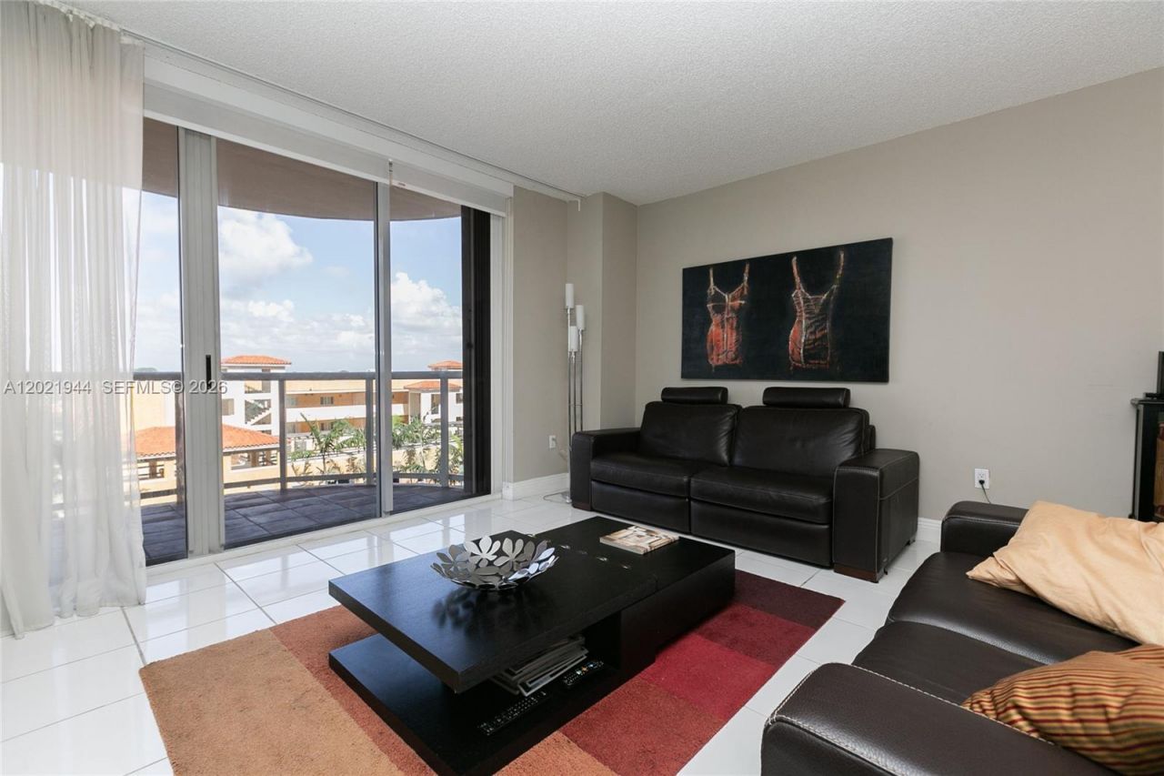 8855 Collins Ave, Unit 6F, Surfside, FL 33154 Photo