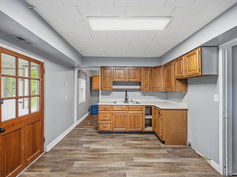 115 N Clayton Road, New Lebanon, OH 45345 Photo 9