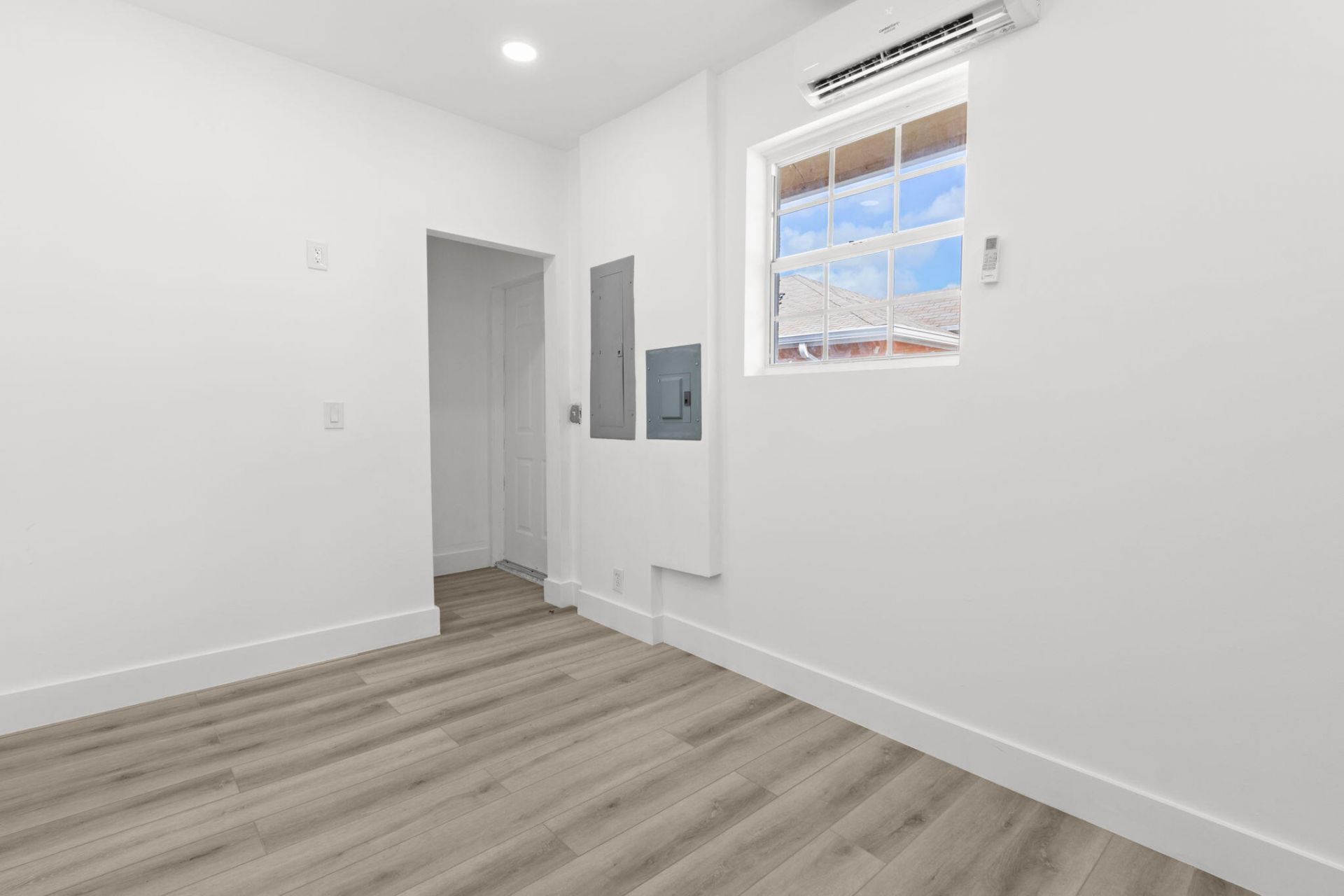 533 NE 1st Avenue, Deerfield Beach, FL 33441 Photo