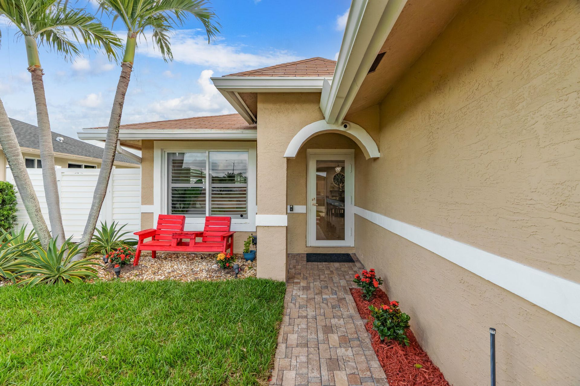 533 NE 1st Avenue, Deerfield Beach, FL 33441 Photo