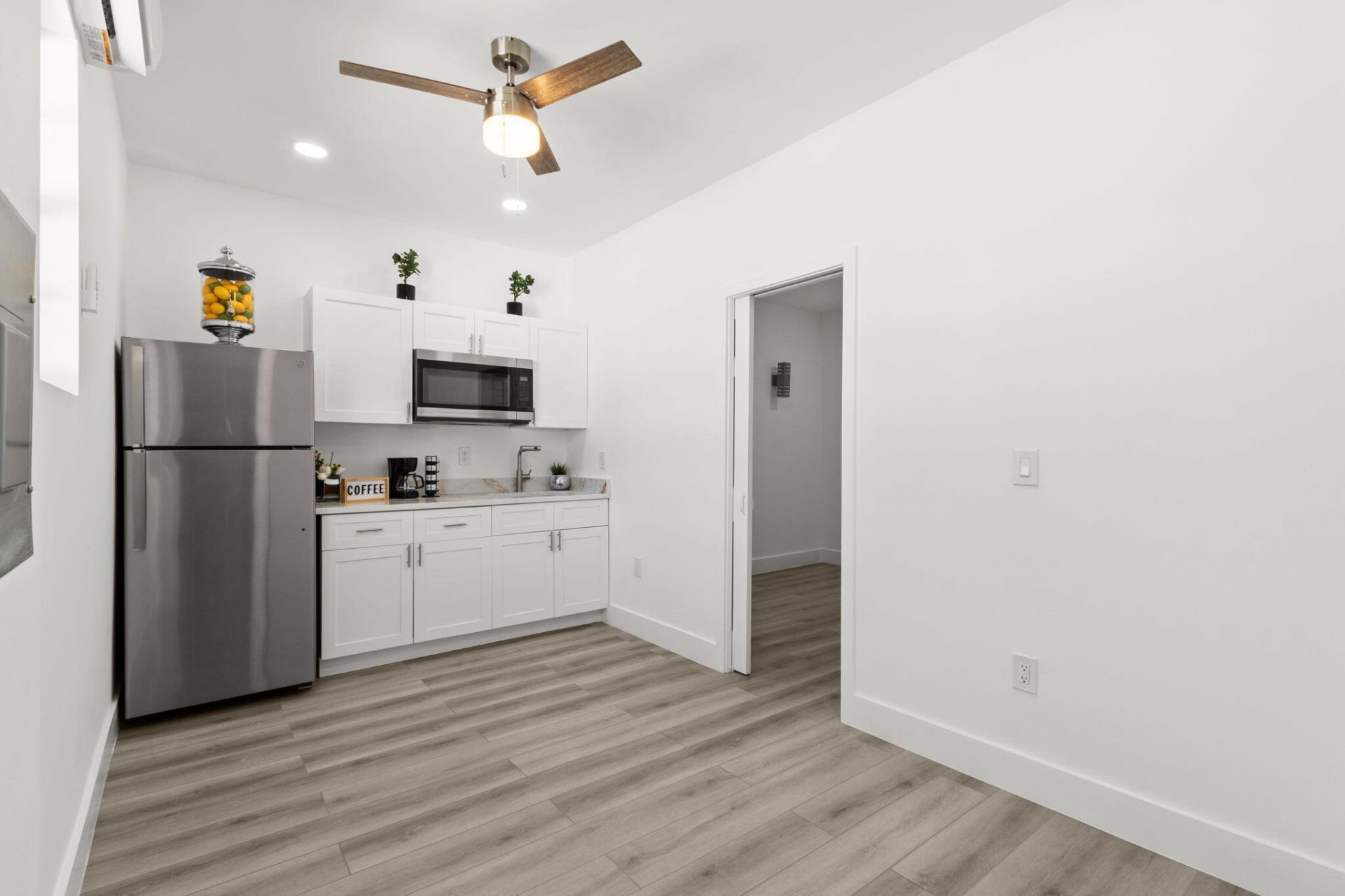 533 NE 1st Avenue, Deerfield Beach, FL 33441 Photo