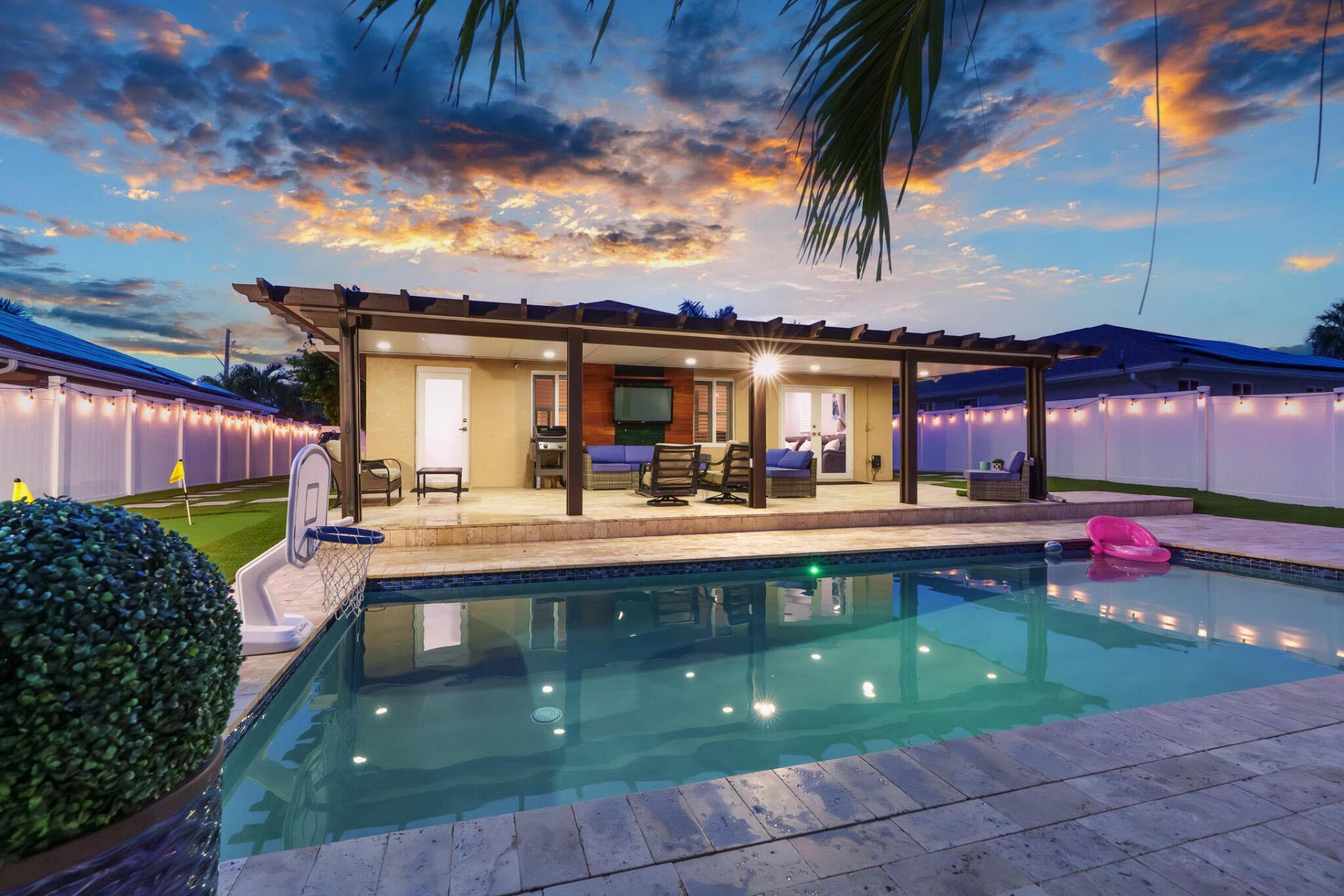 533 NE 1st Avenue, Deerfield Beach, FL 33441 Photo