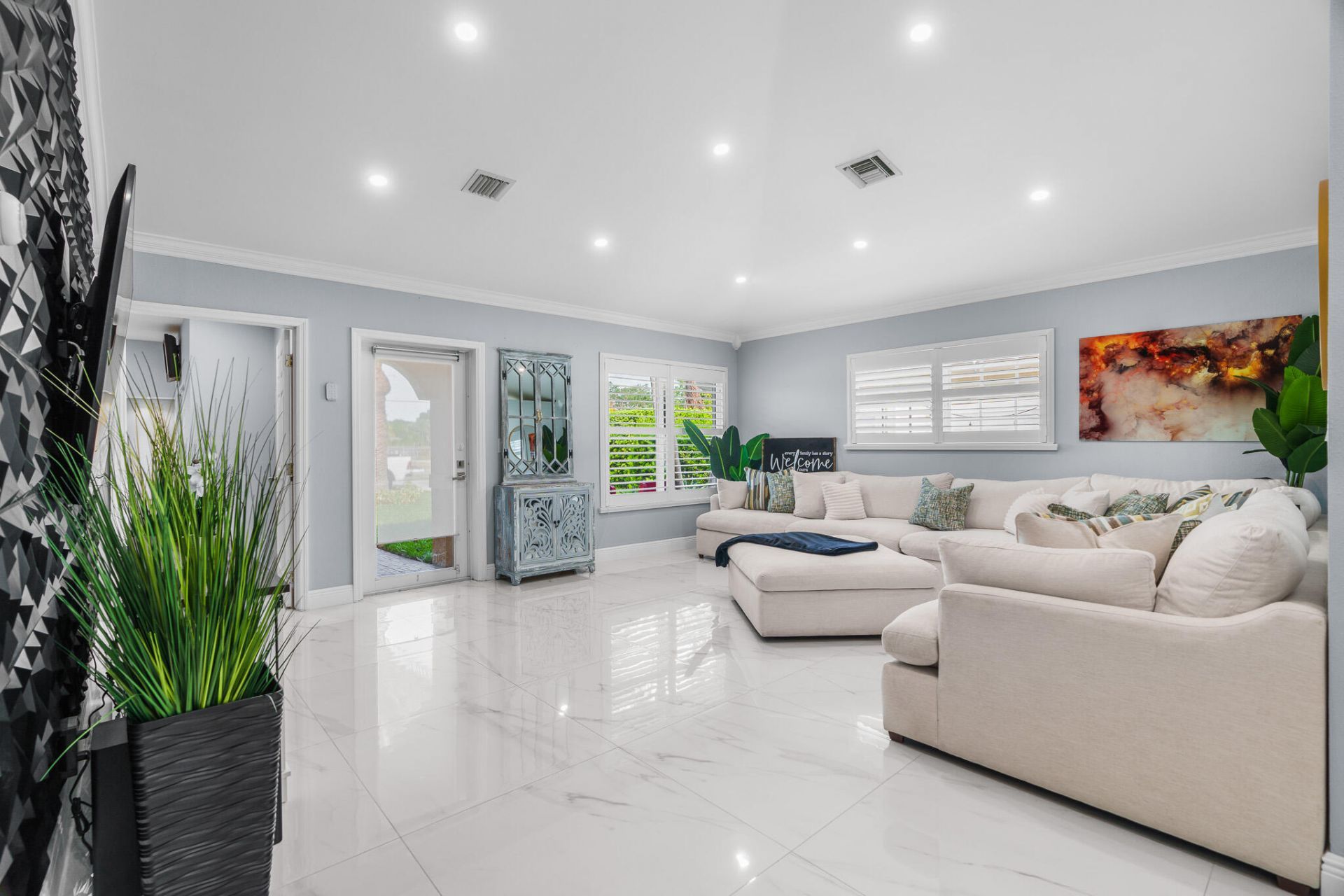 533 NE 1st Avenue, Deerfield Beach, FL 33441 Photo
