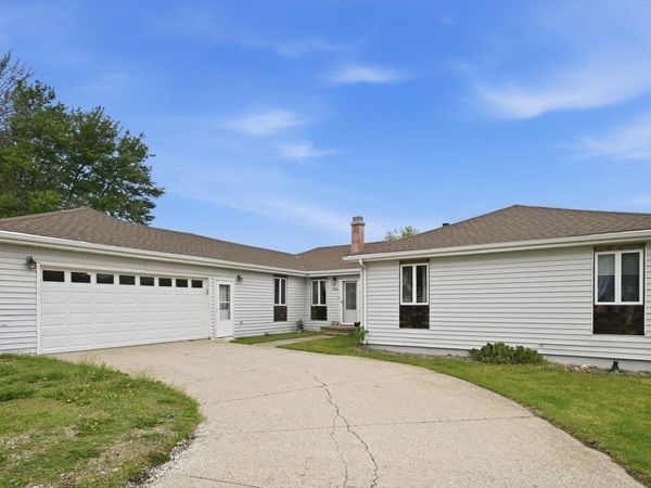 104 Lincoln Street, Kirkman, IA 51447