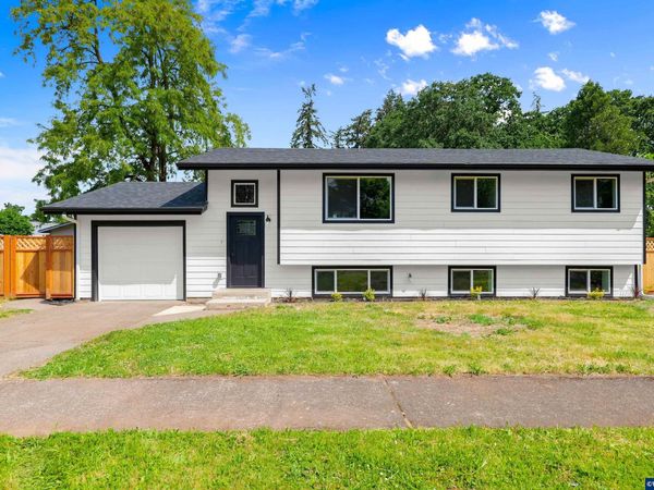 853 Shangri La Av NE, Salem, OR 97071