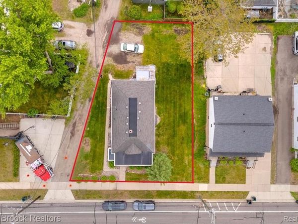 417 W Lincoln Avenue , Royal Oak, MI 48067