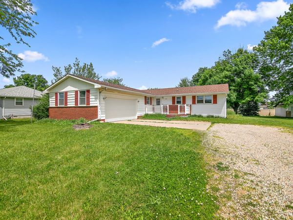 1572 Cardinal Drive , Bourbonnais, IL 60914
