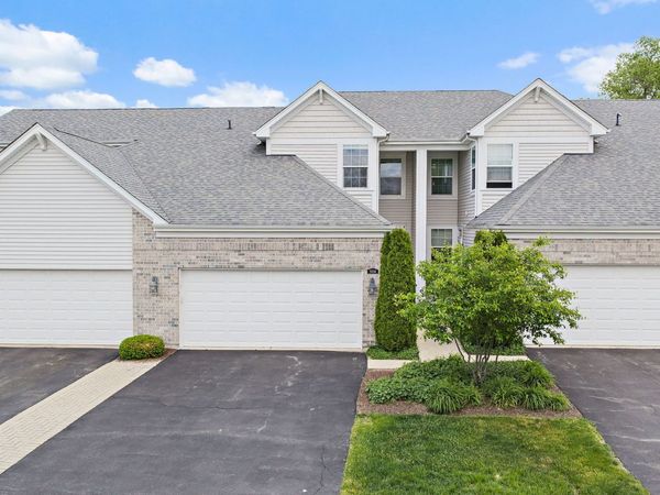 9104 FALCON GREENS Drive , Lakewood, IL 60014