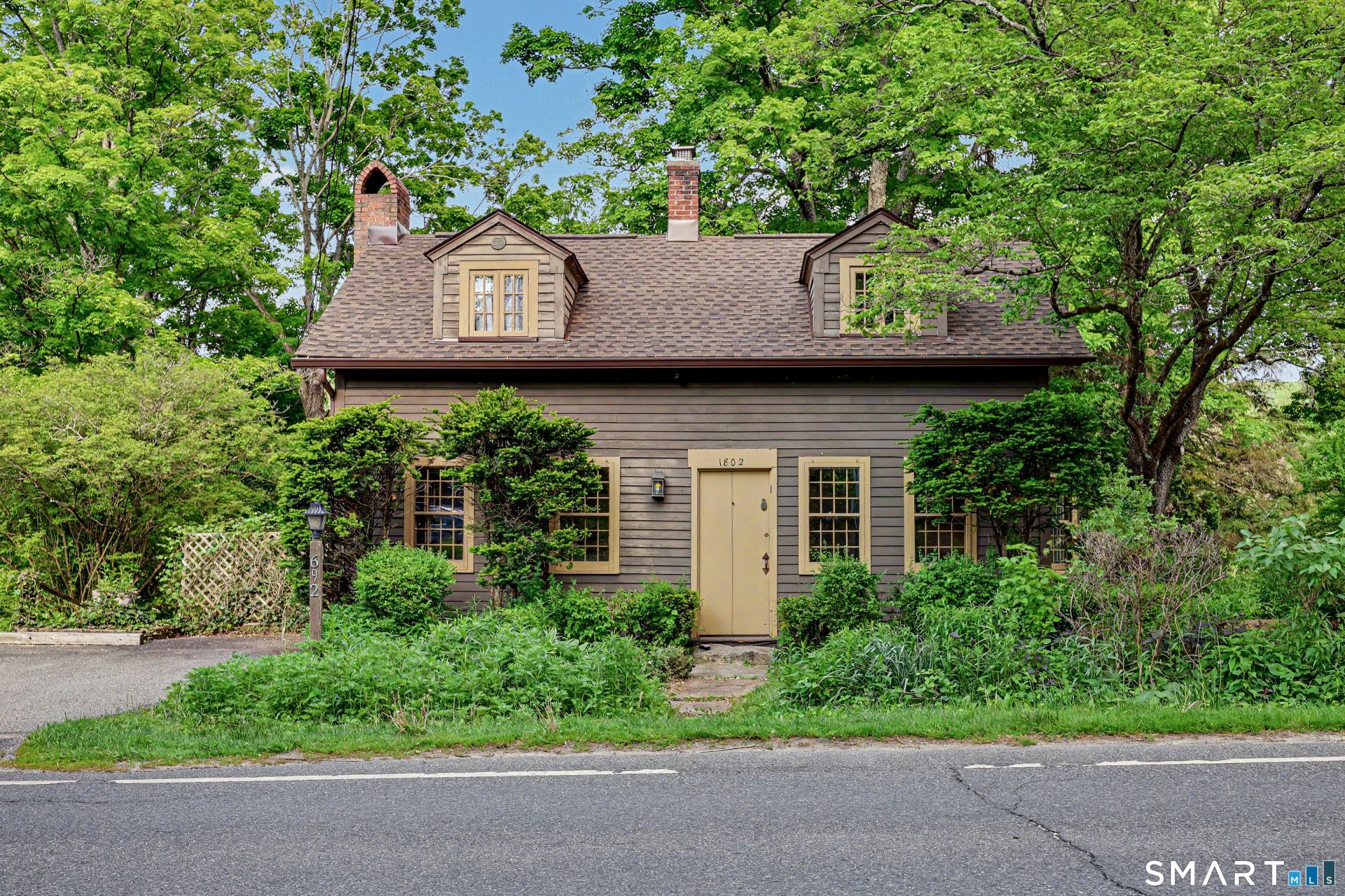 692 Kent, New Milford, CT 06755 Main Photo