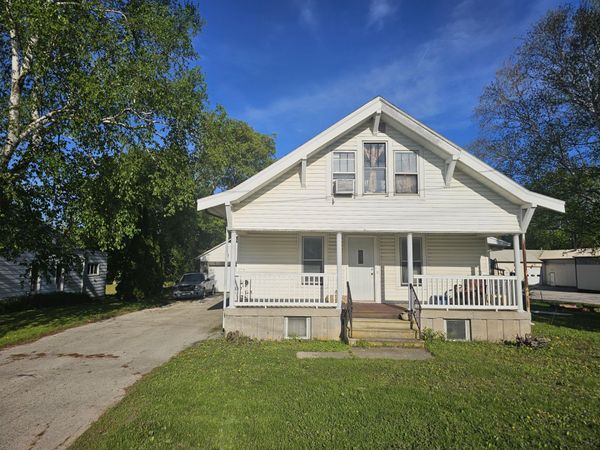 2409 N Rapids Rd, Manitowoc, WI 54220