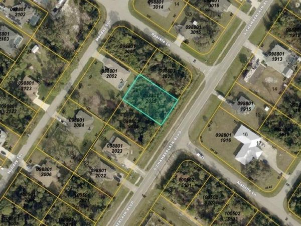 S CHAMBERLAIN BOULEVARD , NORTH PORT, FL 34286
