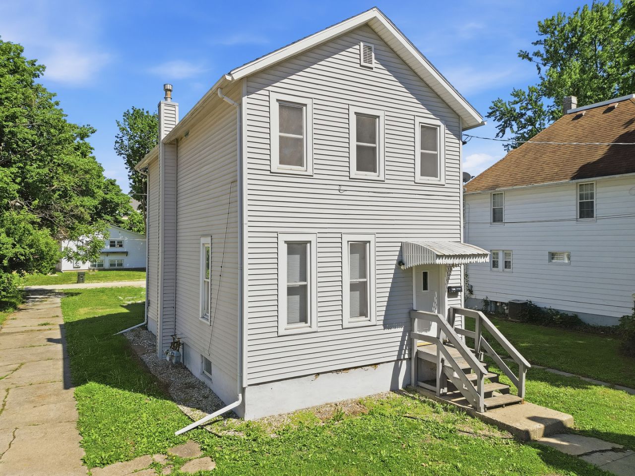 606 Avenue C, Sterling, IL 61081 Main Photo
