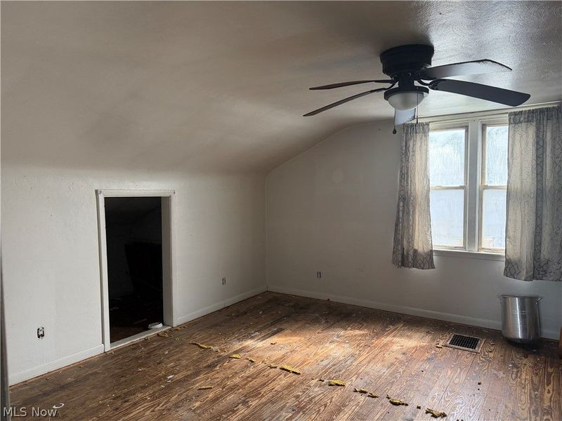 611 Western Avenue, Mingo Junction, OH 43938 Photo 10