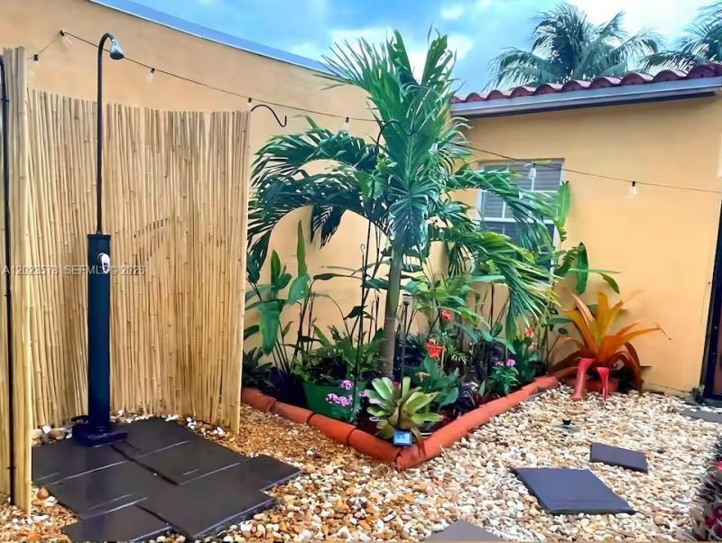 2538 Liberty St, Hollywood, FL 33020 Photo