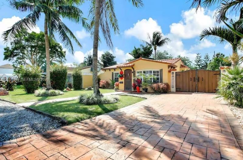 2538 Liberty St, Hollywood, FL 33020 Photo