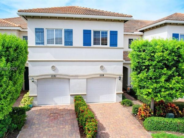 1119 Vermilion Dr, Lake Worth, FL 33461