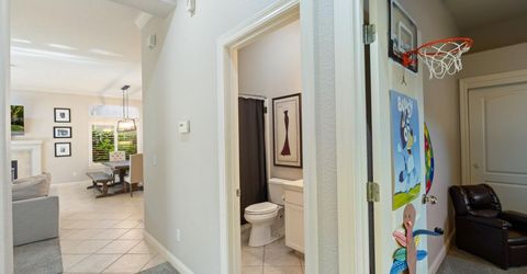 933 Golden Oak Dr, Lodi, CA 95242 Photo