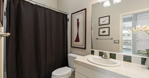 933 Golden Oak Dr, Lodi, CA 95242 Photo