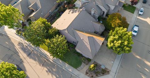 933 Golden Oak Dr, Lodi, CA 95242 Photo