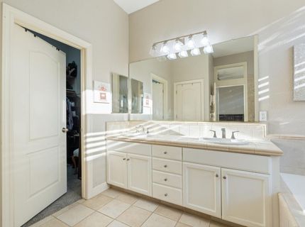933 Golden Oak Dr, Lodi, CA 95242 Photo