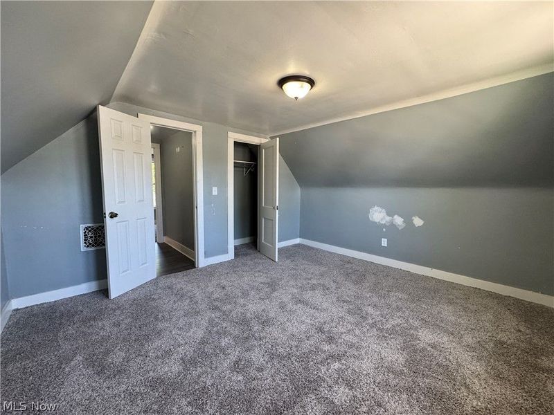 9508 Empire Avenue, Cleveland, OH 44108 Photo 18