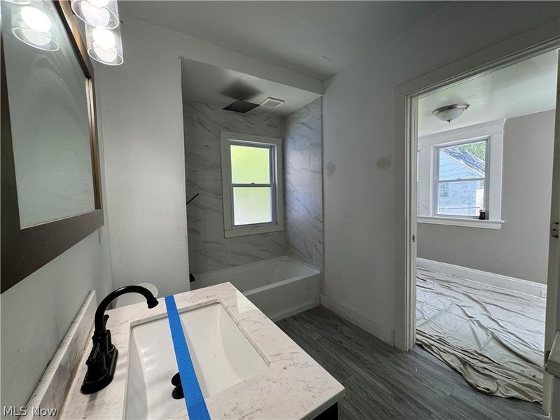 9508 Empire Avenue, Cleveland, OH 44108 Photo 20