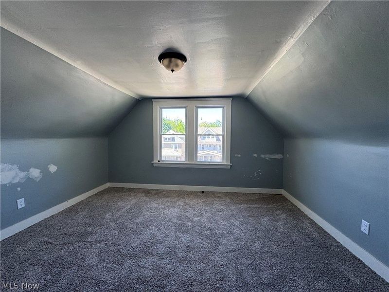 9508 Empire Avenue, Cleveland, OH 44108 Photo 27