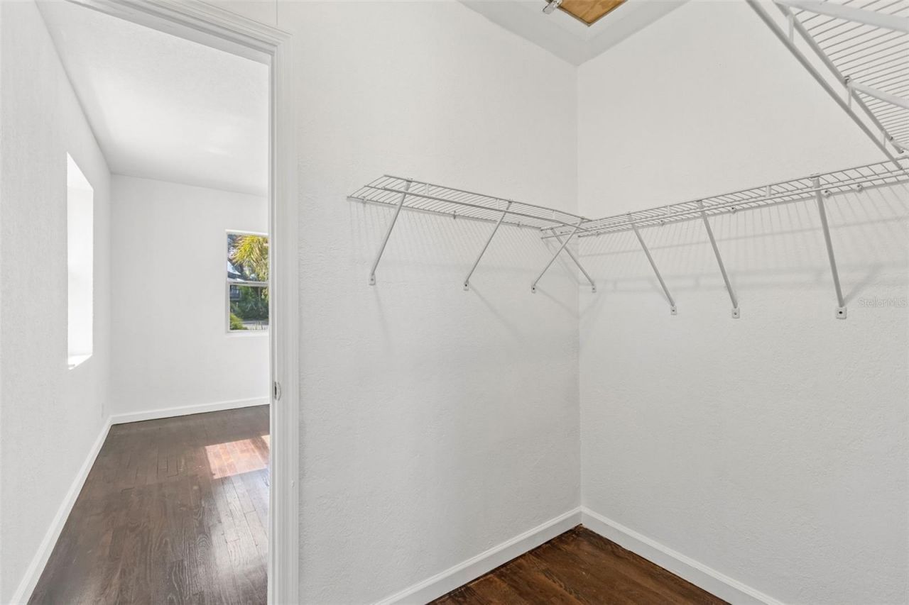 3737 Burlington Avenue N, Saint Petersburg, FL 33713 Photo