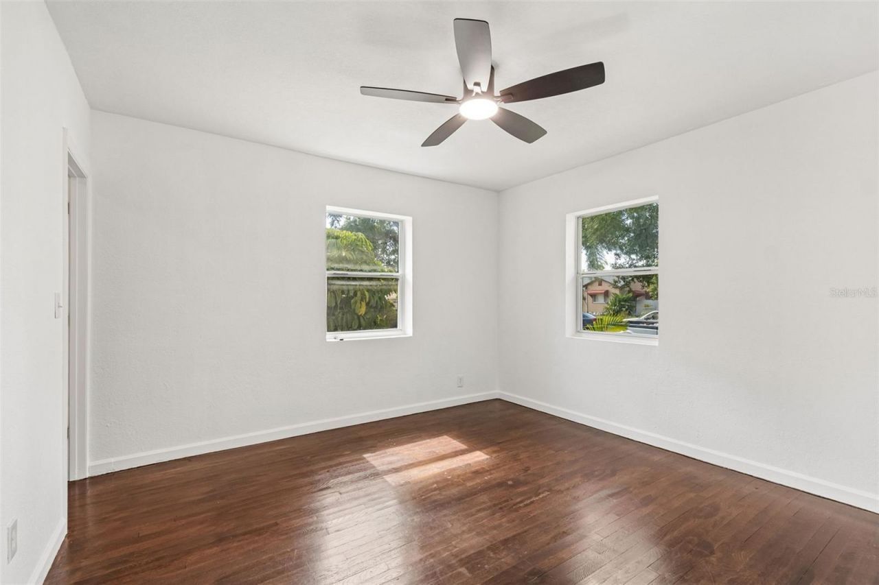 3737 Burlington Avenue N, Saint Petersburg, FL 33713 Photo