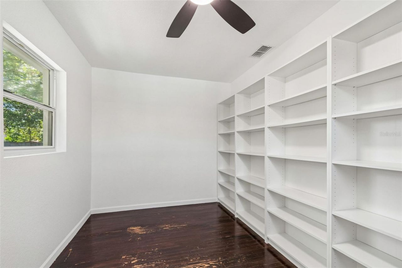 3737 Burlington Avenue N, Saint Petersburg, FL 33713 Photo