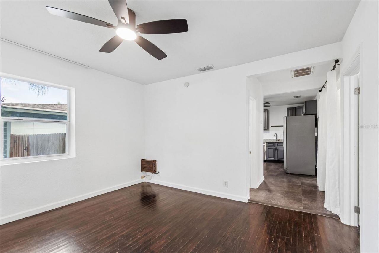 3737 Burlington Avenue N, Saint Petersburg, FL 33713 Photo