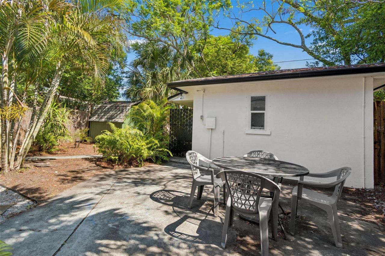 3737 Burlington Avenue N, Saint Petersburg, FL 33713 Photo