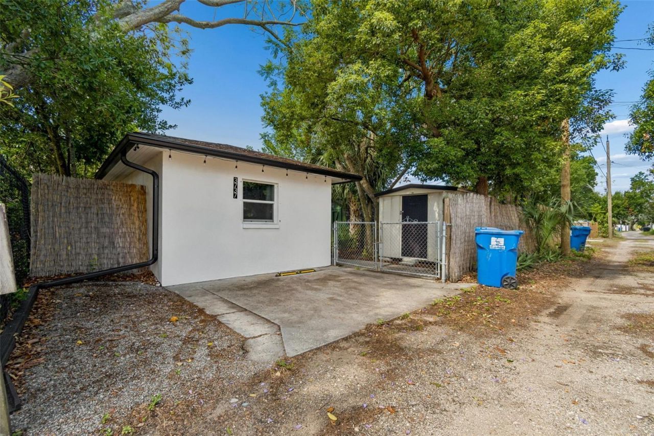 3737 Burlington Avenue N, Saint Petersburg, FL 33713 Photo