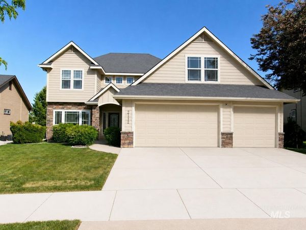 2112 S Miller Way, Nampa, ID 83686