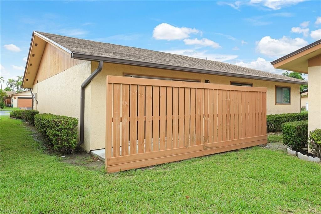 6474 Royal Woods Dr , Fort Myers, FL 33908 Photo