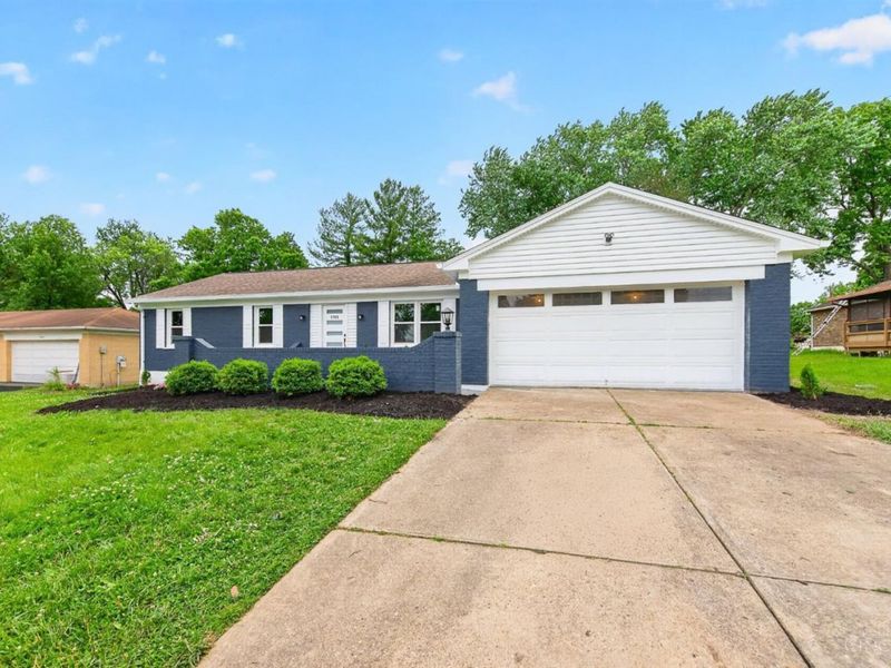 1751 Mill Spring Court, Springfield Twp., OH 45231 Photo 2