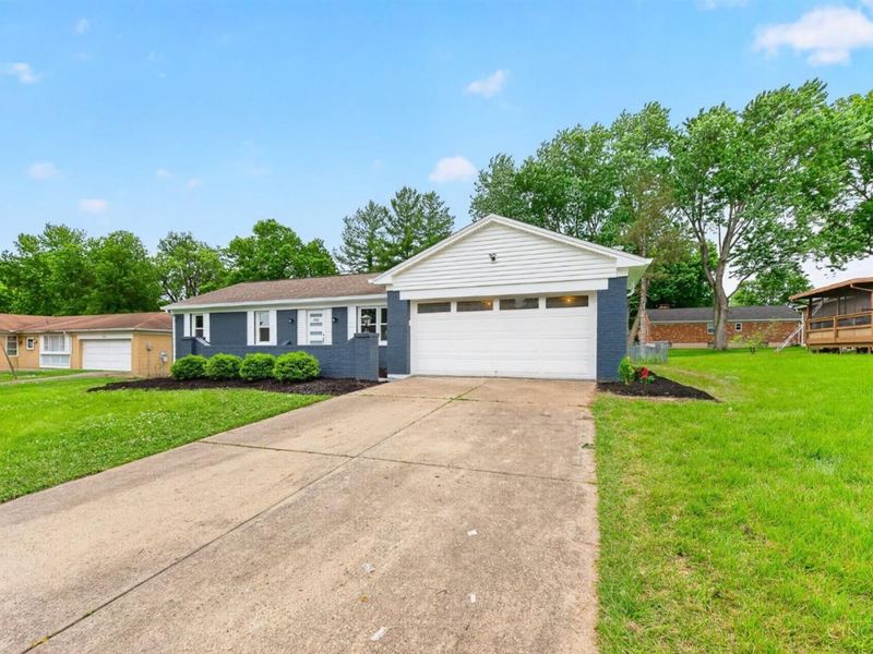 1751 Mill Spring Court, Springfield Twp., OH 45231 Photo 4