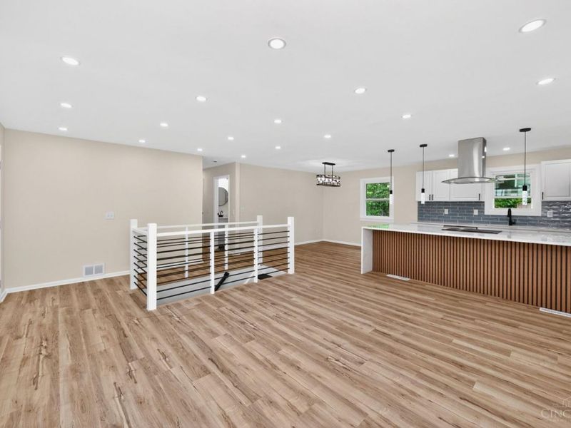 1751 Mill Spring Court, Springfield Twp., OH 45231 Photo 7