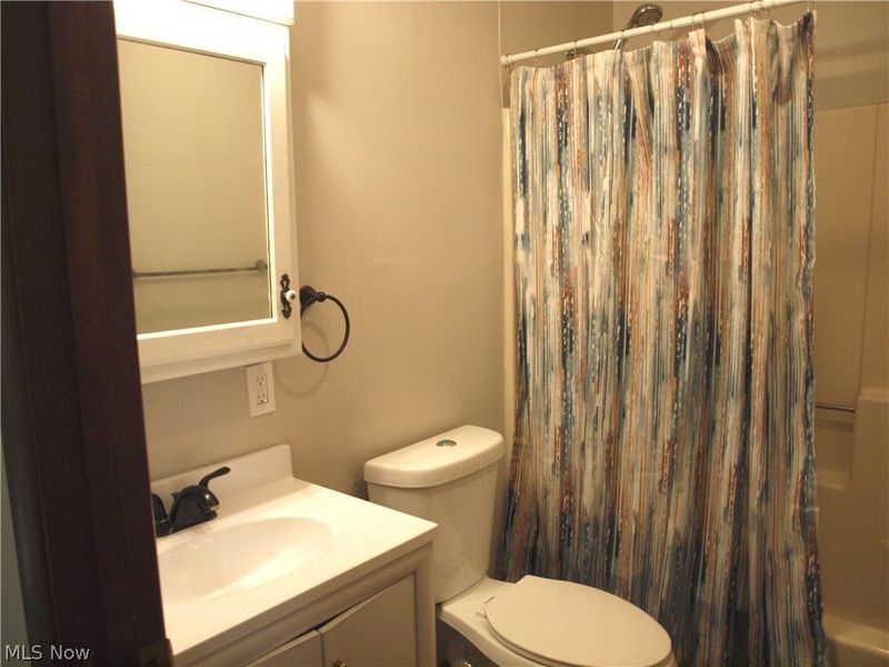 1422 Woodlawn Avenue NW, Canton, OH 44708 Photo 12