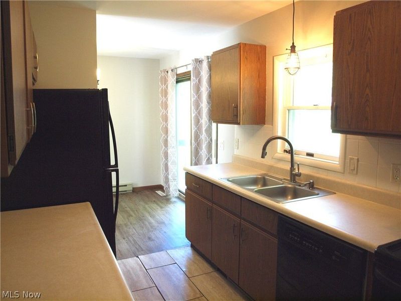 1422 Woodlawn Avenue NW, Canton, OH 44708 Photo 9