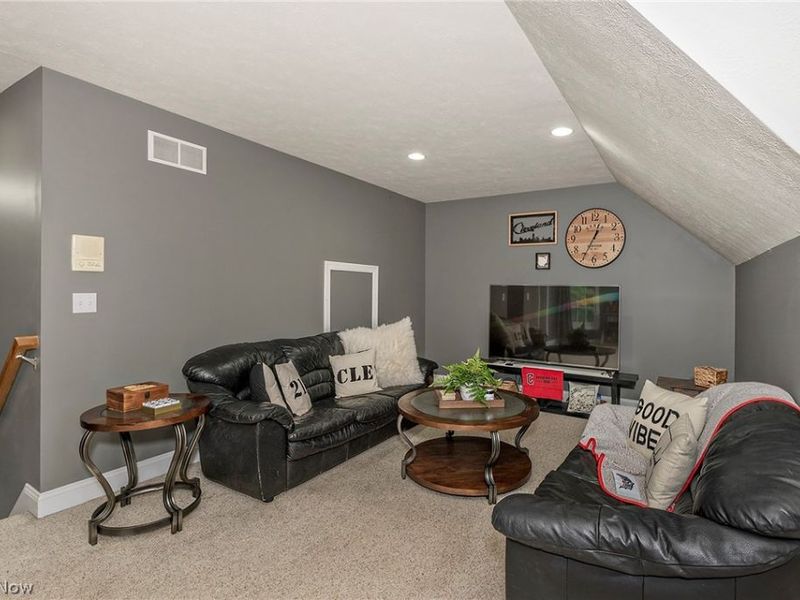 16820 Staffordshire Court, Chagrin Falls, OH 44023 Photo 33