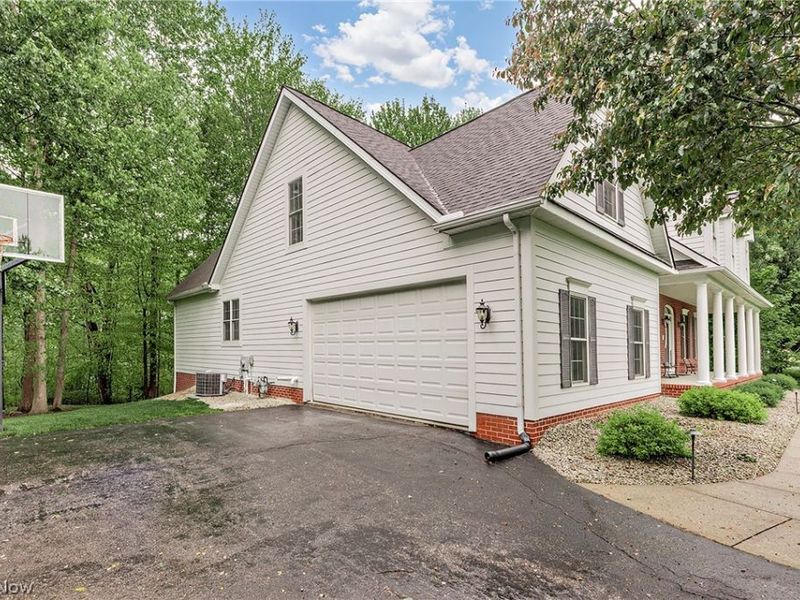 16820 Staffordshire Court, Chagrin Falls, OH 44023 Photo 48