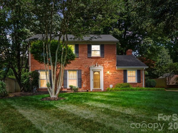 8616 Longbriar Drive, Charlotte, NC 28212