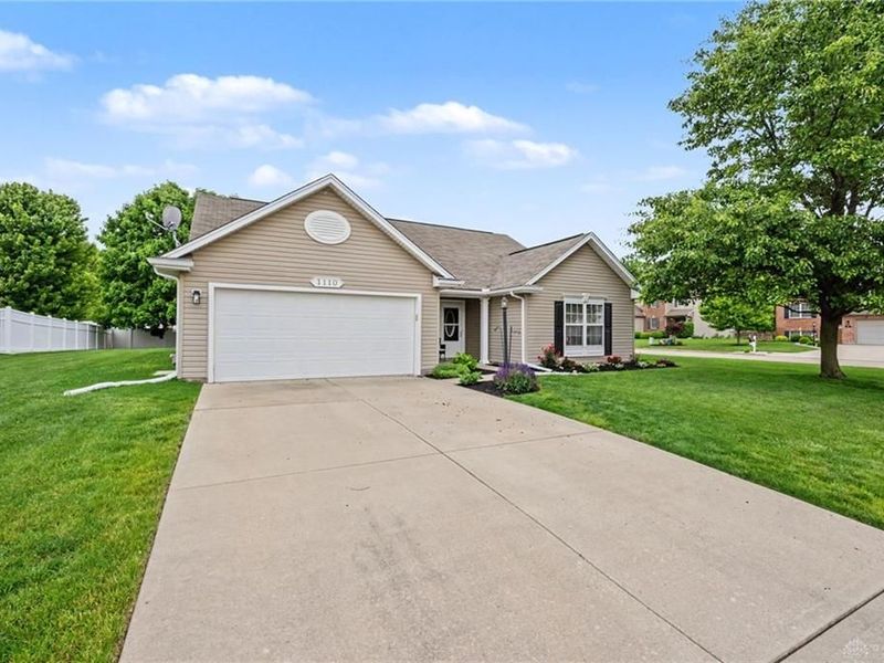 1110 Parkview Drive, Troy, OH 45373 Photo 2