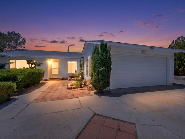 9921 Plunkett Drive NW, Albuquerque, NM 87114