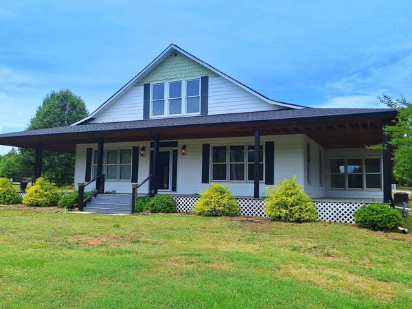402 Savannah Drive, Mansfield, GA 30055