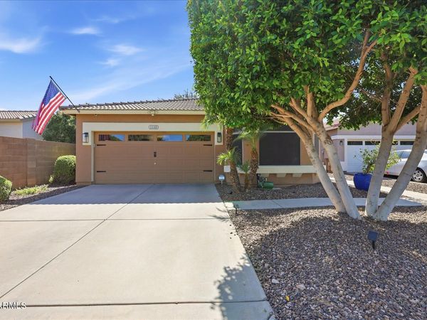 1140 S CERISE, Mesa, AZ 85208