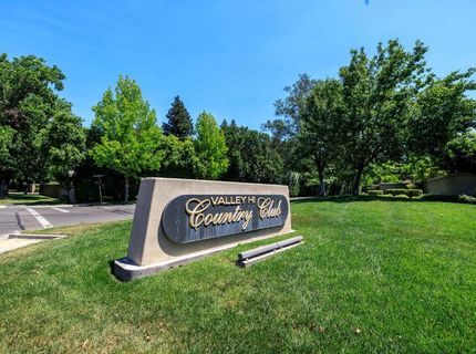 9516 Golf Course Ln, Elk Grove, CA 95758 Photo